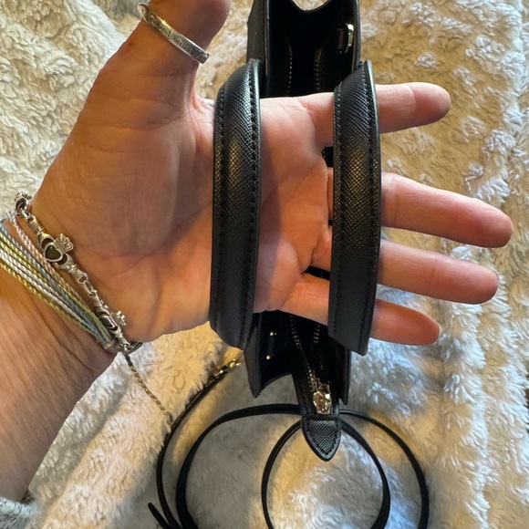 Kate Spade NWOT glitter crossbody or hand bag - Picture 4 of 9